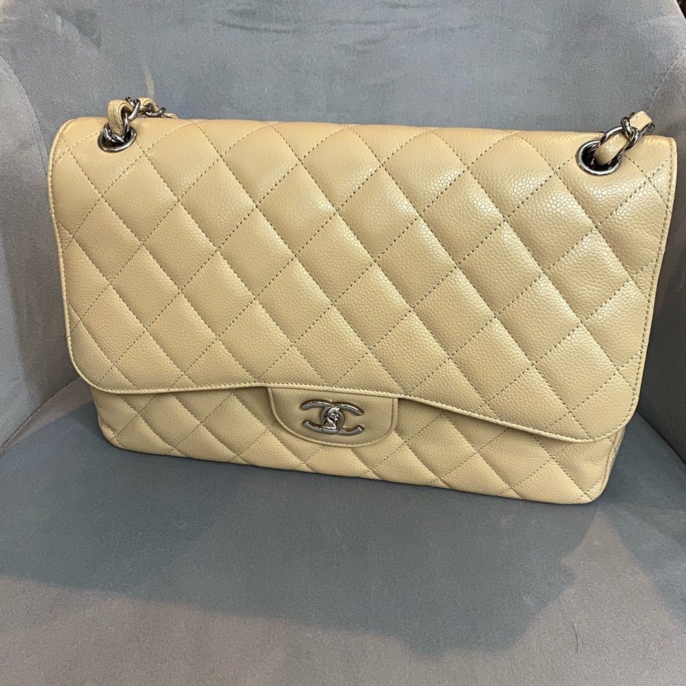 CHANEL Beige Quilted Caviar Leather Jumbo Classic: Double Flag Bag